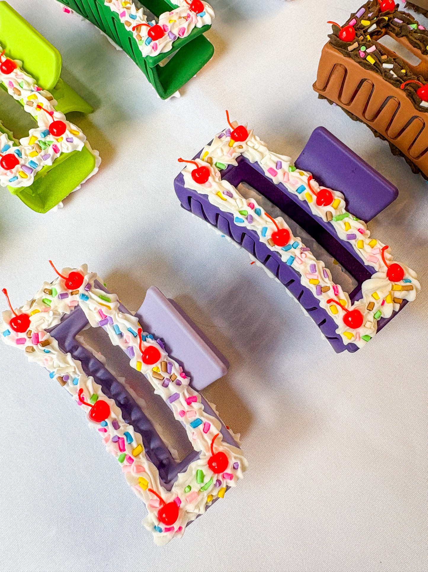 Fake Cake Hair Claws