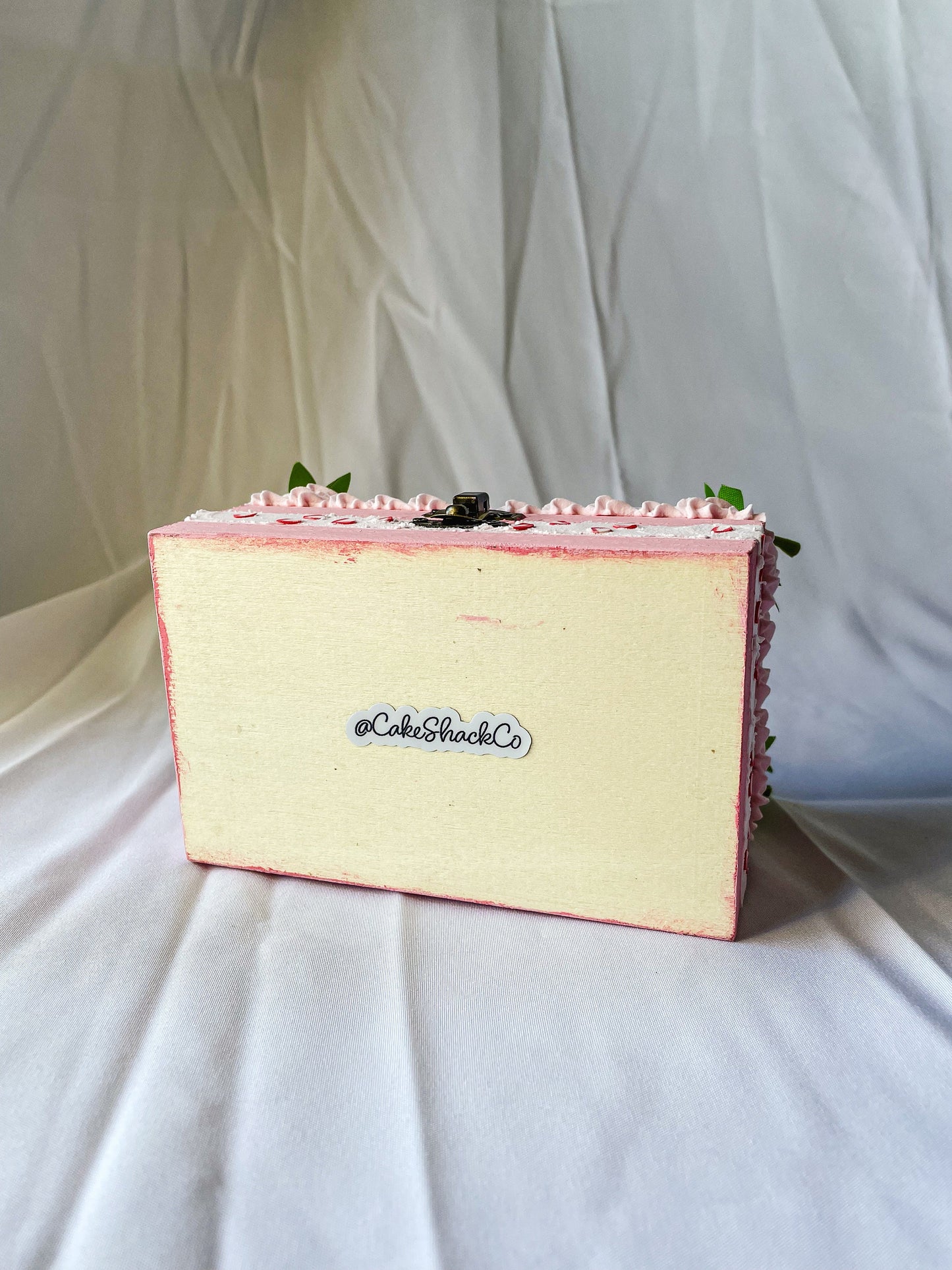 Fake Strawberry Cake Box