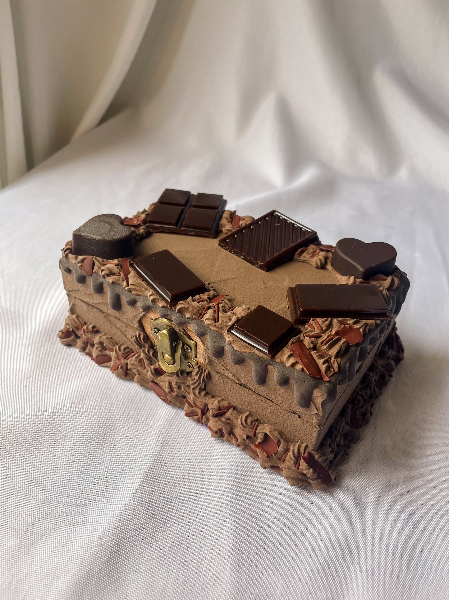 Chocolate Fake Cake Boxes