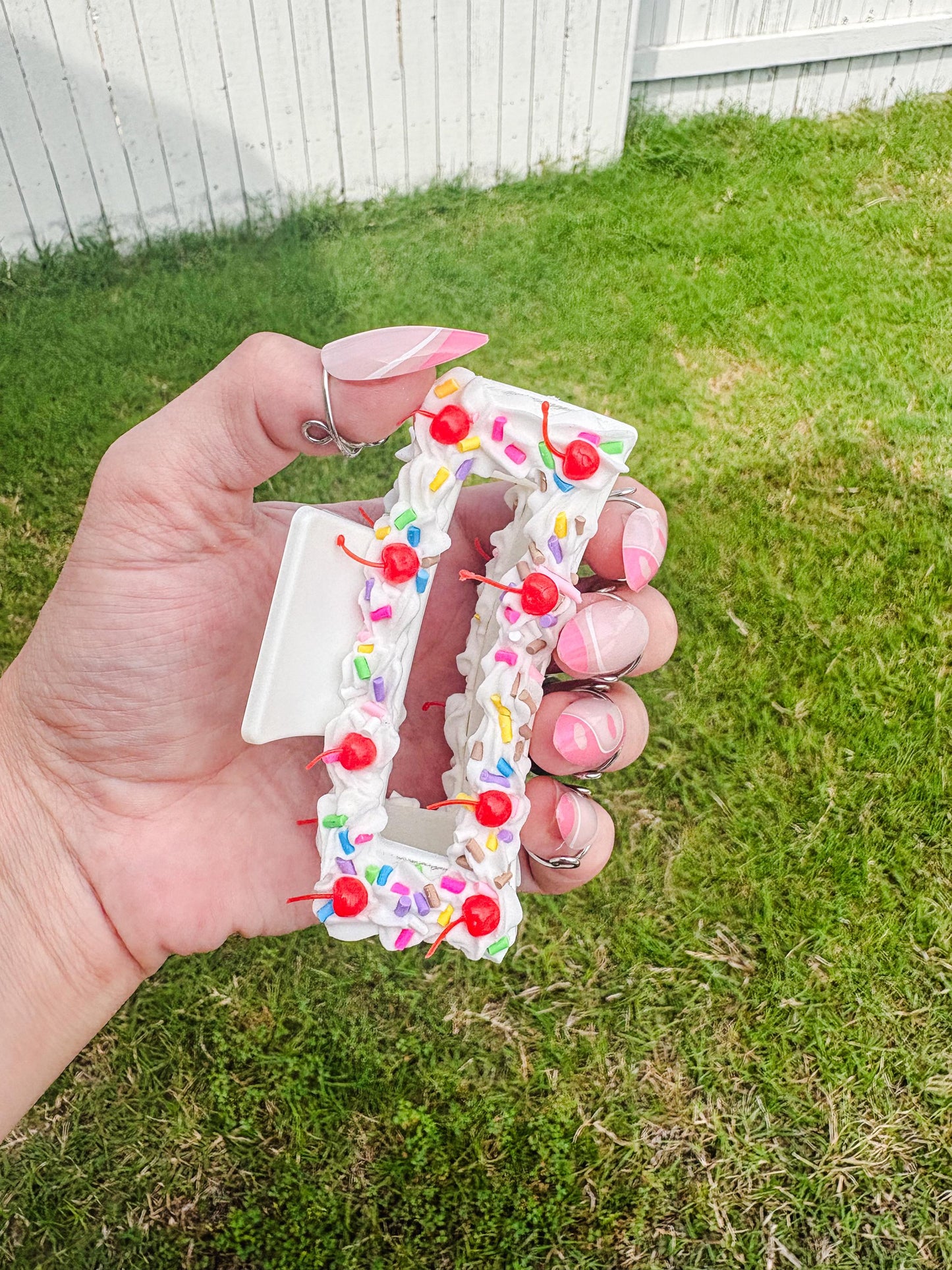 Fake Cake Hair Claws
