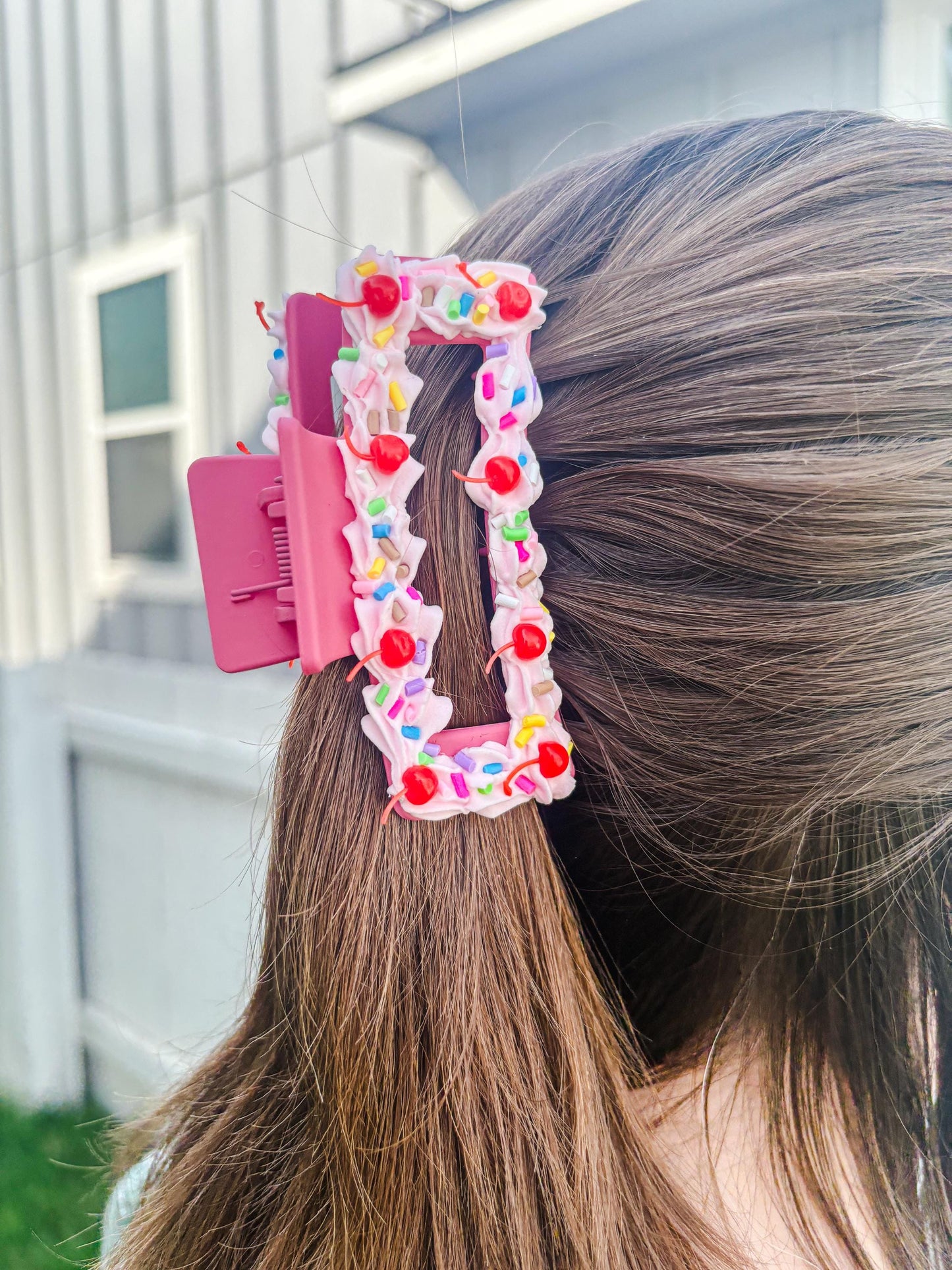 Fake Cake Hair Claws