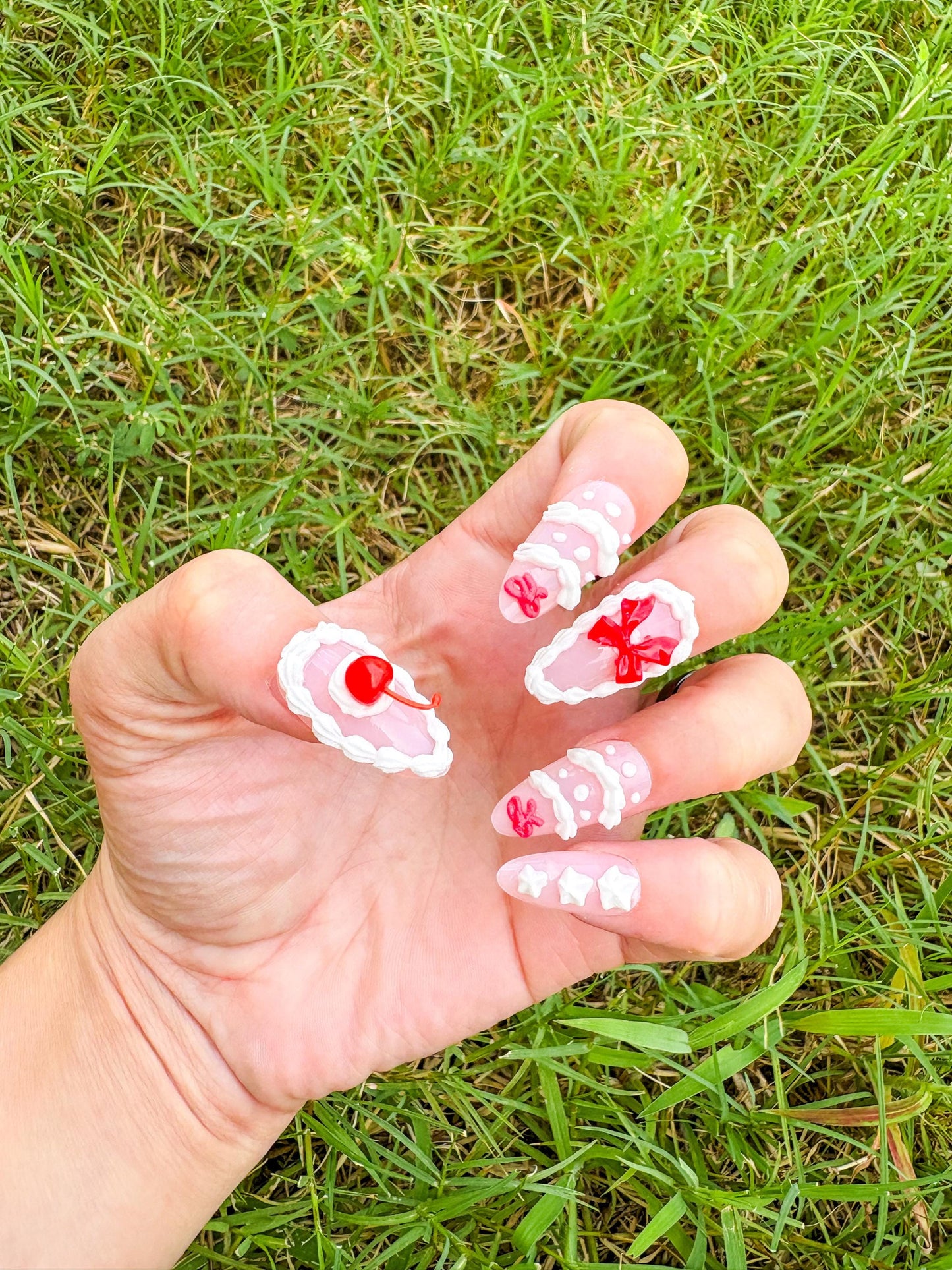 Cake Press-On Nails