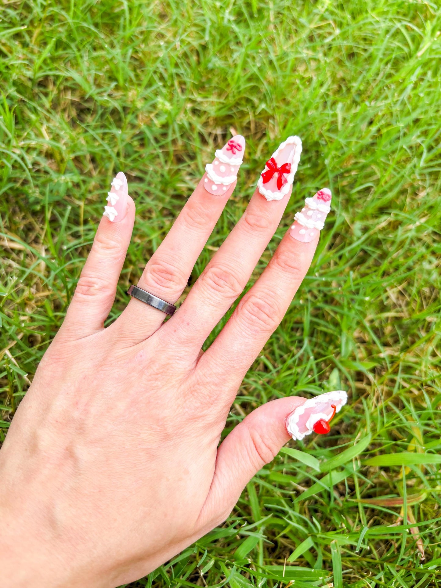 Cake Press-On Nails