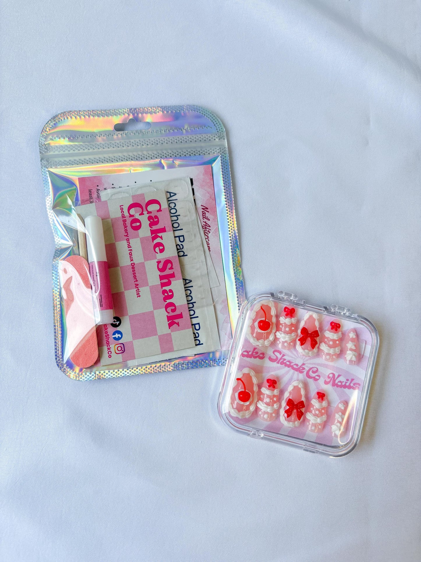 Cake Press-On Nails