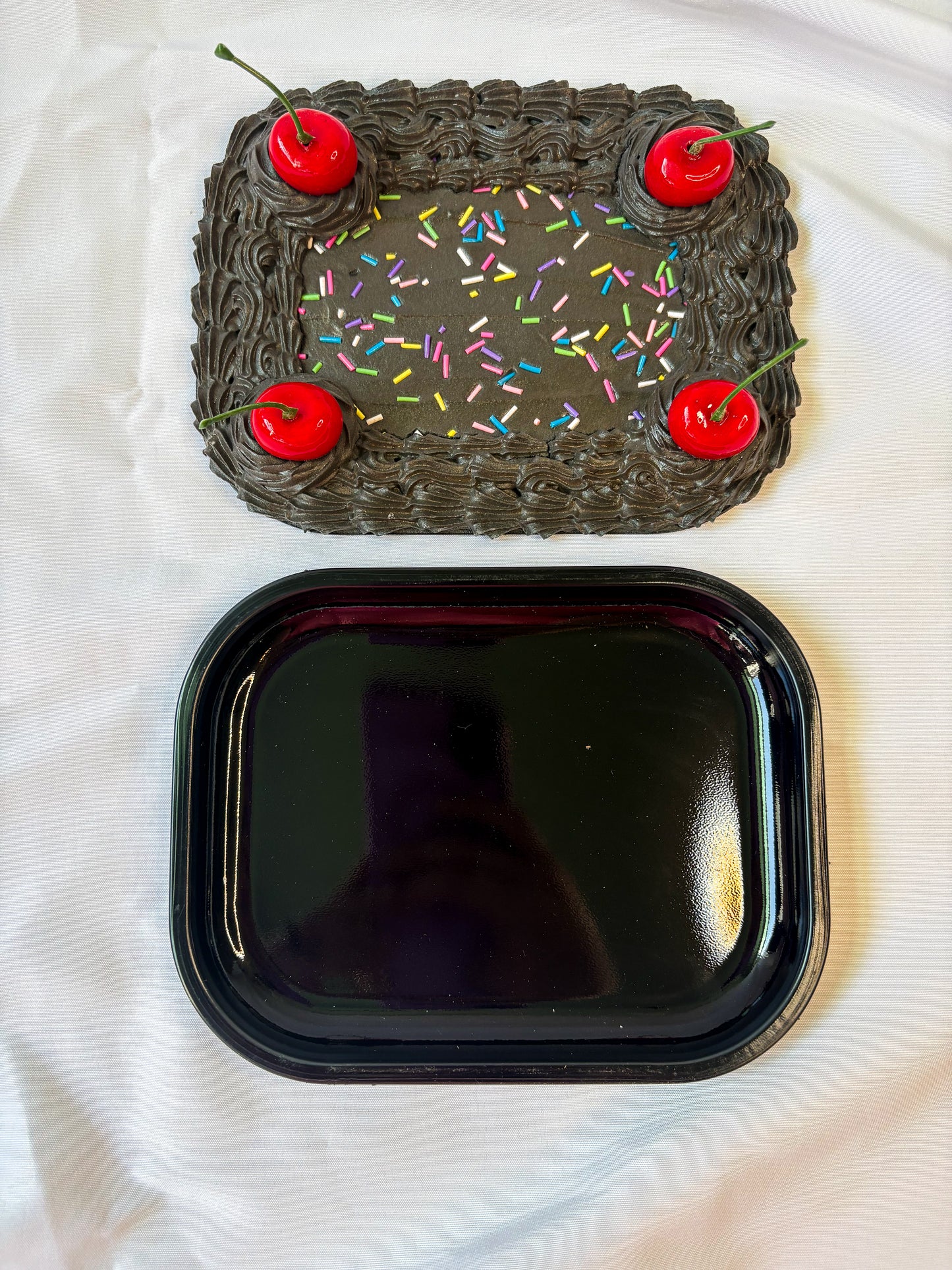 Fake Cake Rolling Tray with a Magnetic Lid