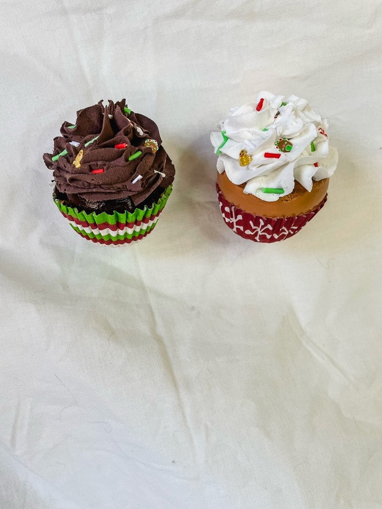 Christmas Fake Mini Cupcake Magnets - Vanilla and Chocolate 2 pack