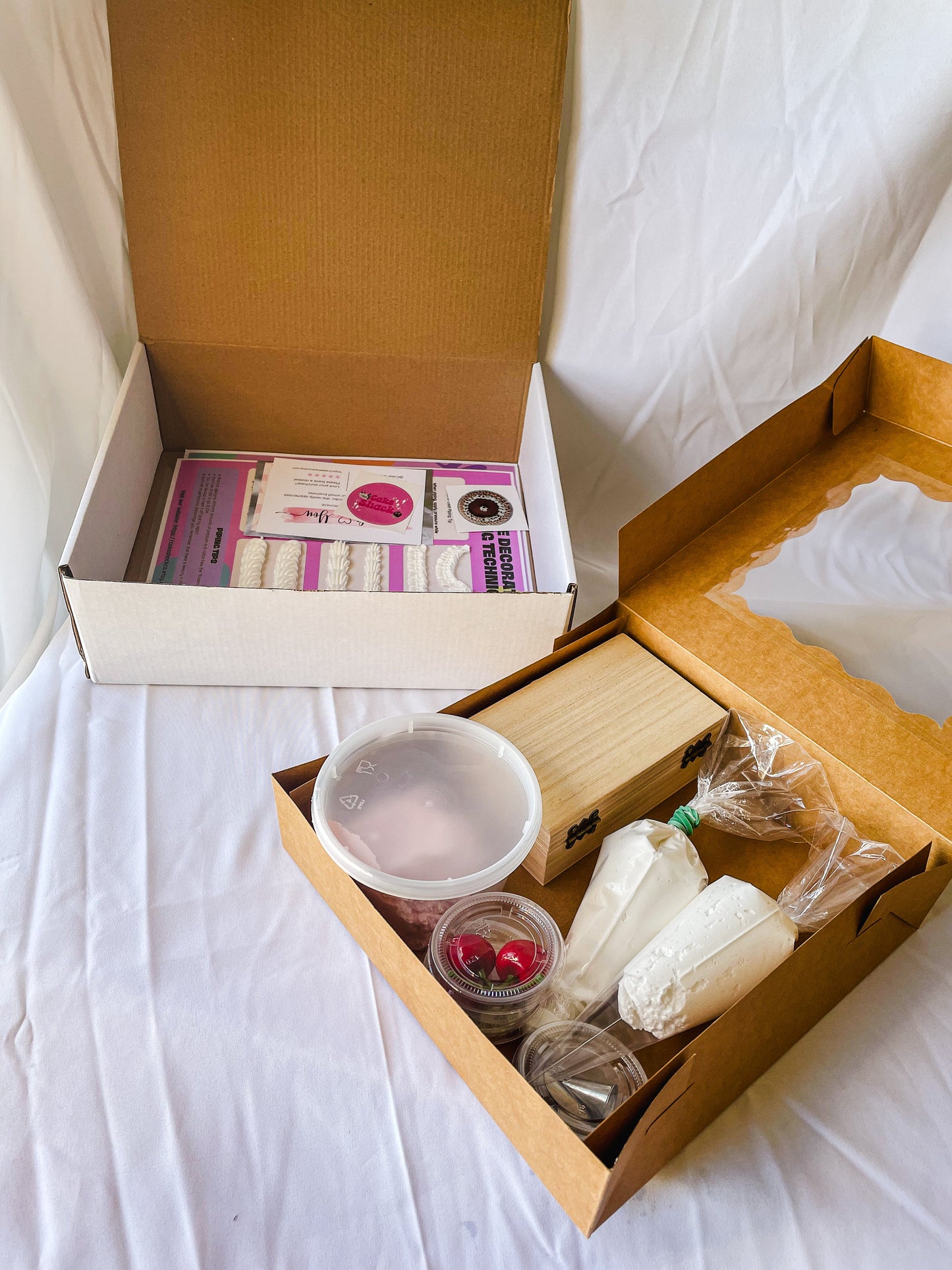 Customizable DIY Fake Cake Box Decorating Kit
