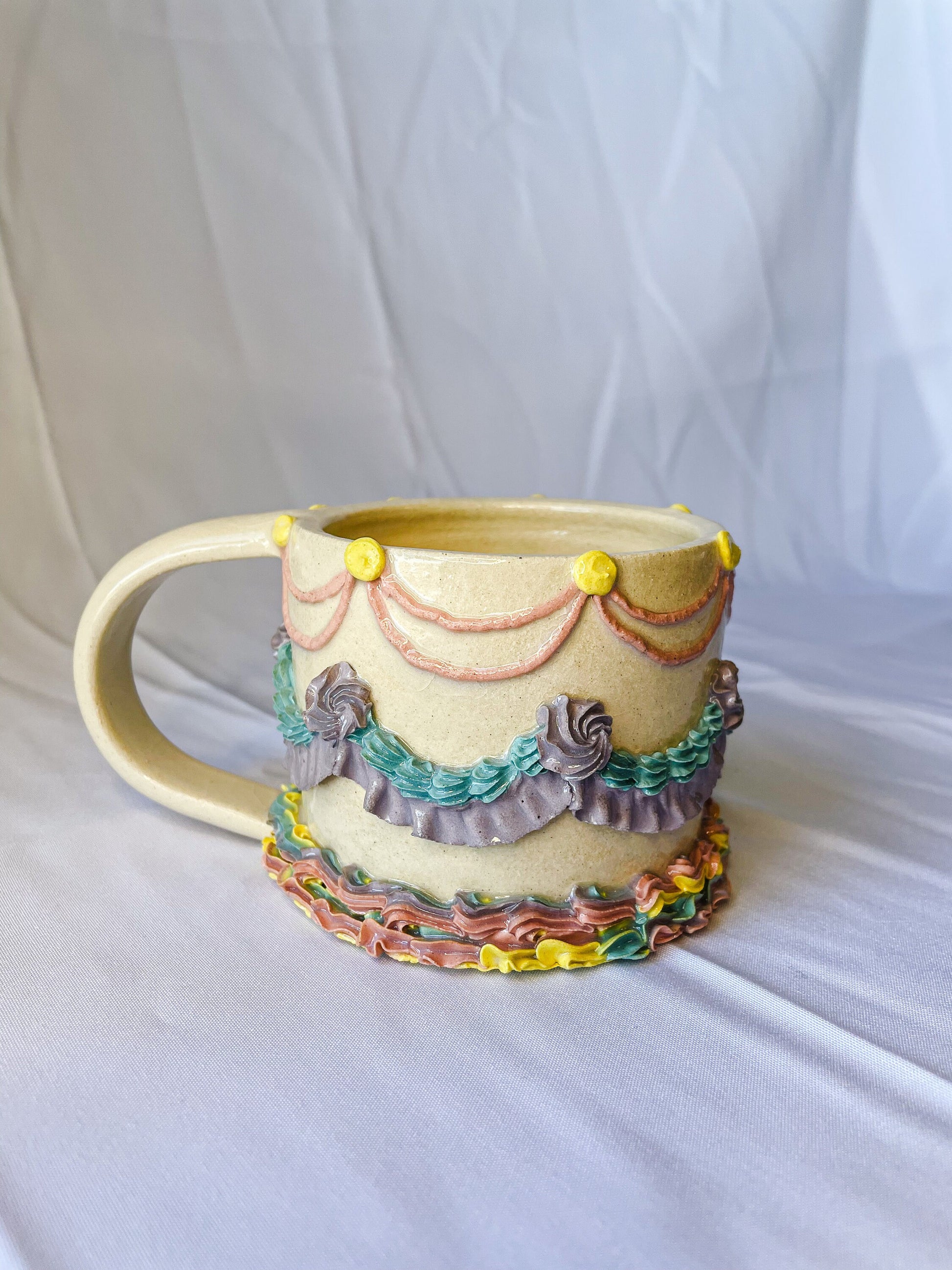 Rainbow Vintage Cake Mug