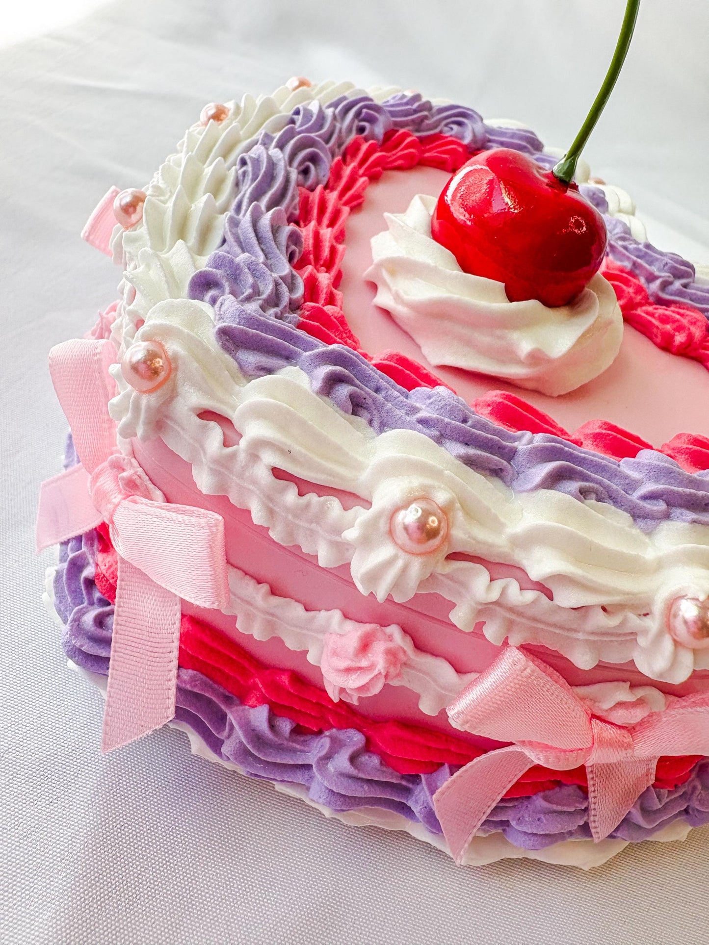 Customizable Heart Fake Cake Jewelry Box with Mirror