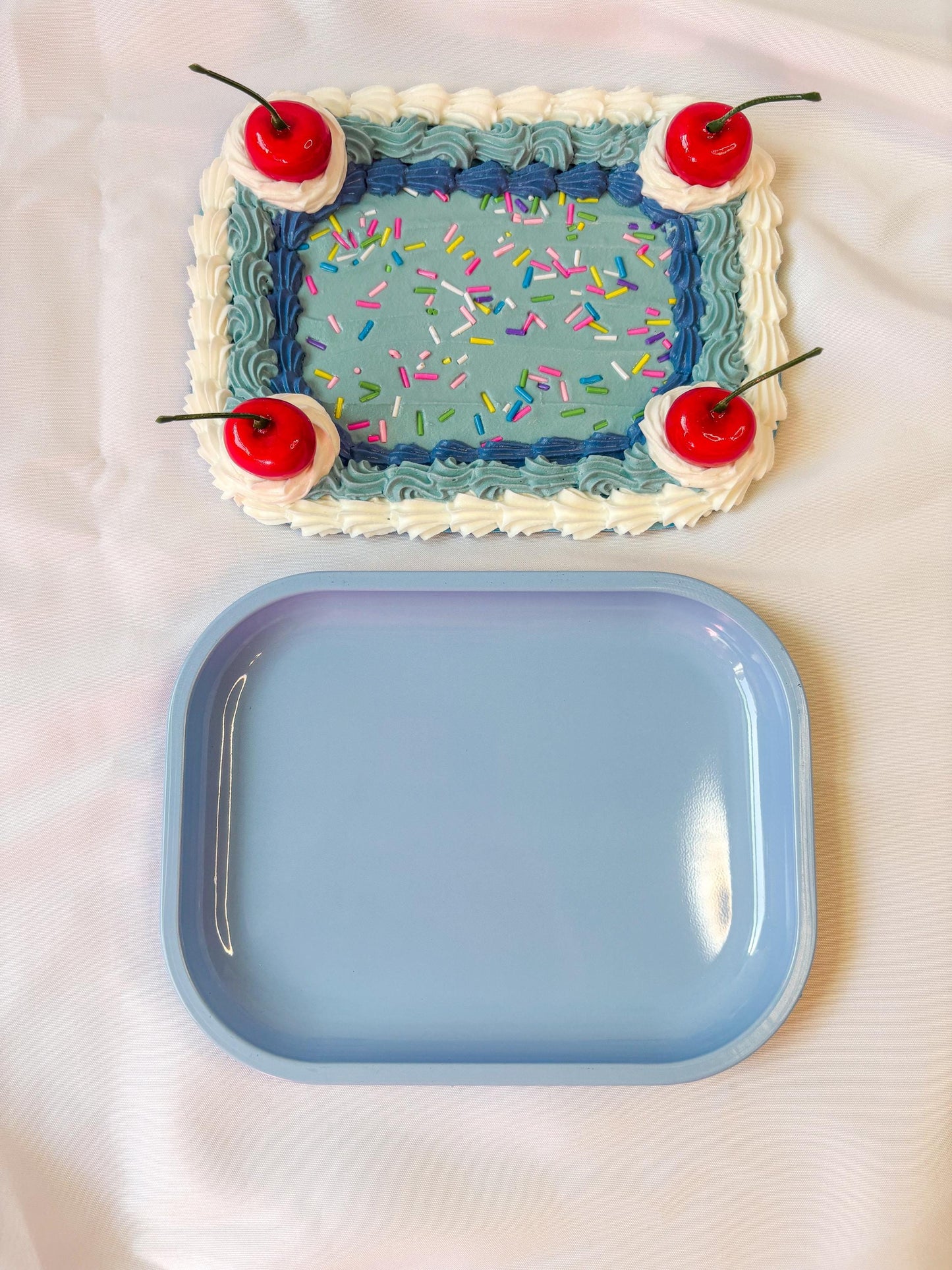 Fake Cake Decorative Tray with a Magnetic Lid
