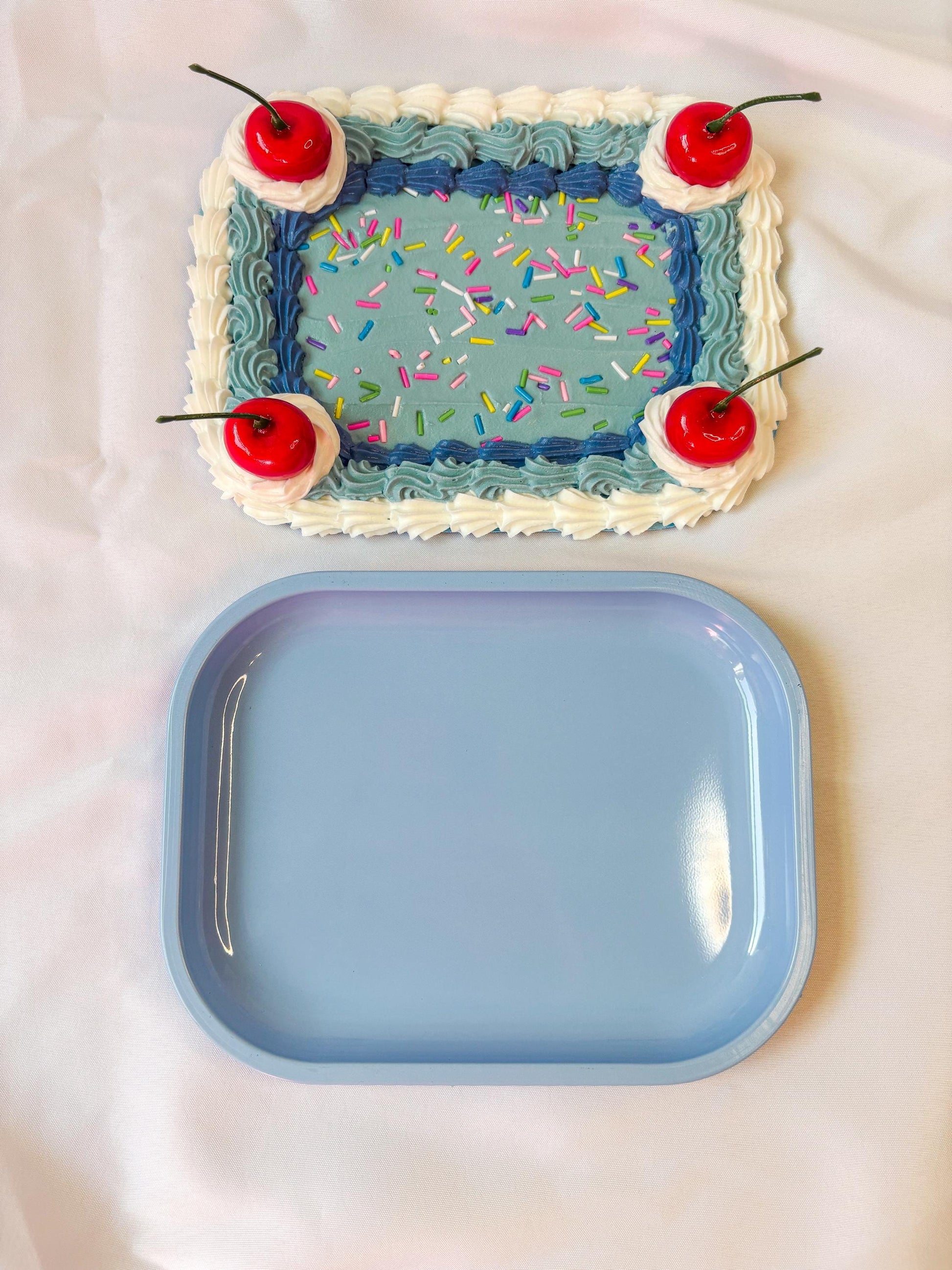 Fake Cake Decorative Tray with a Magnetic Lid
