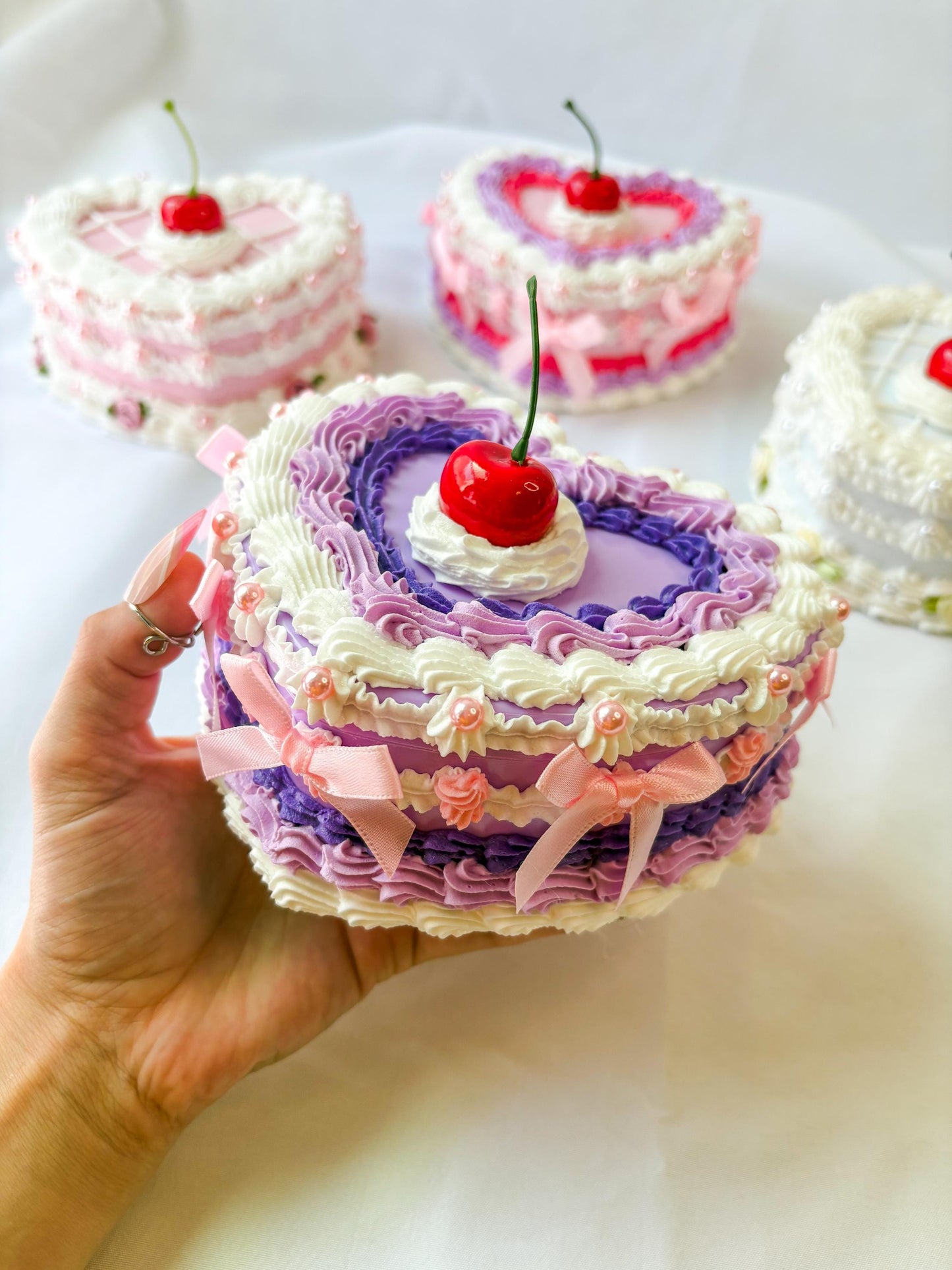 Customizable Heart Fake Cake Jewelry Box with Mirror