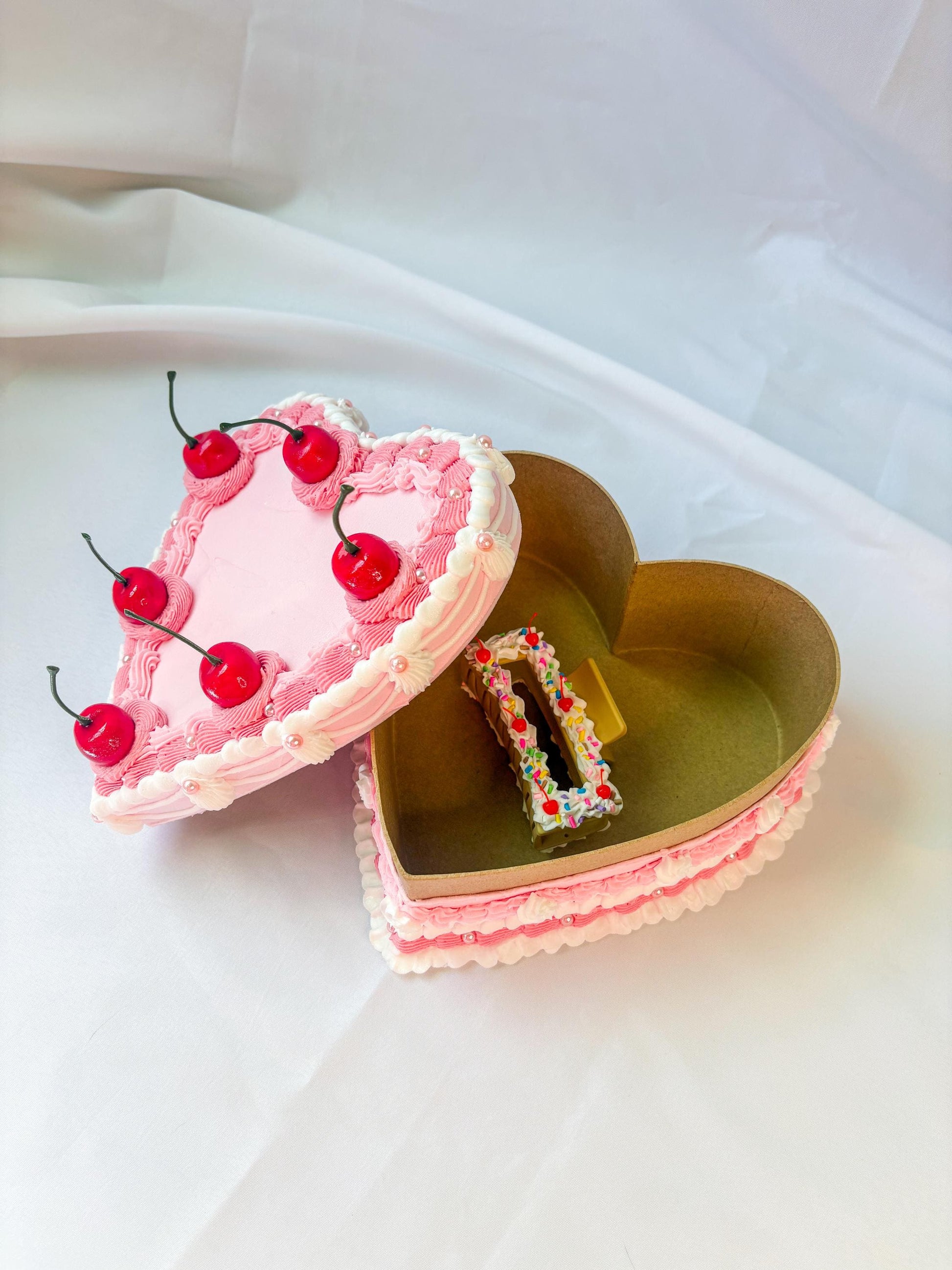 Fake Cake Heart Box