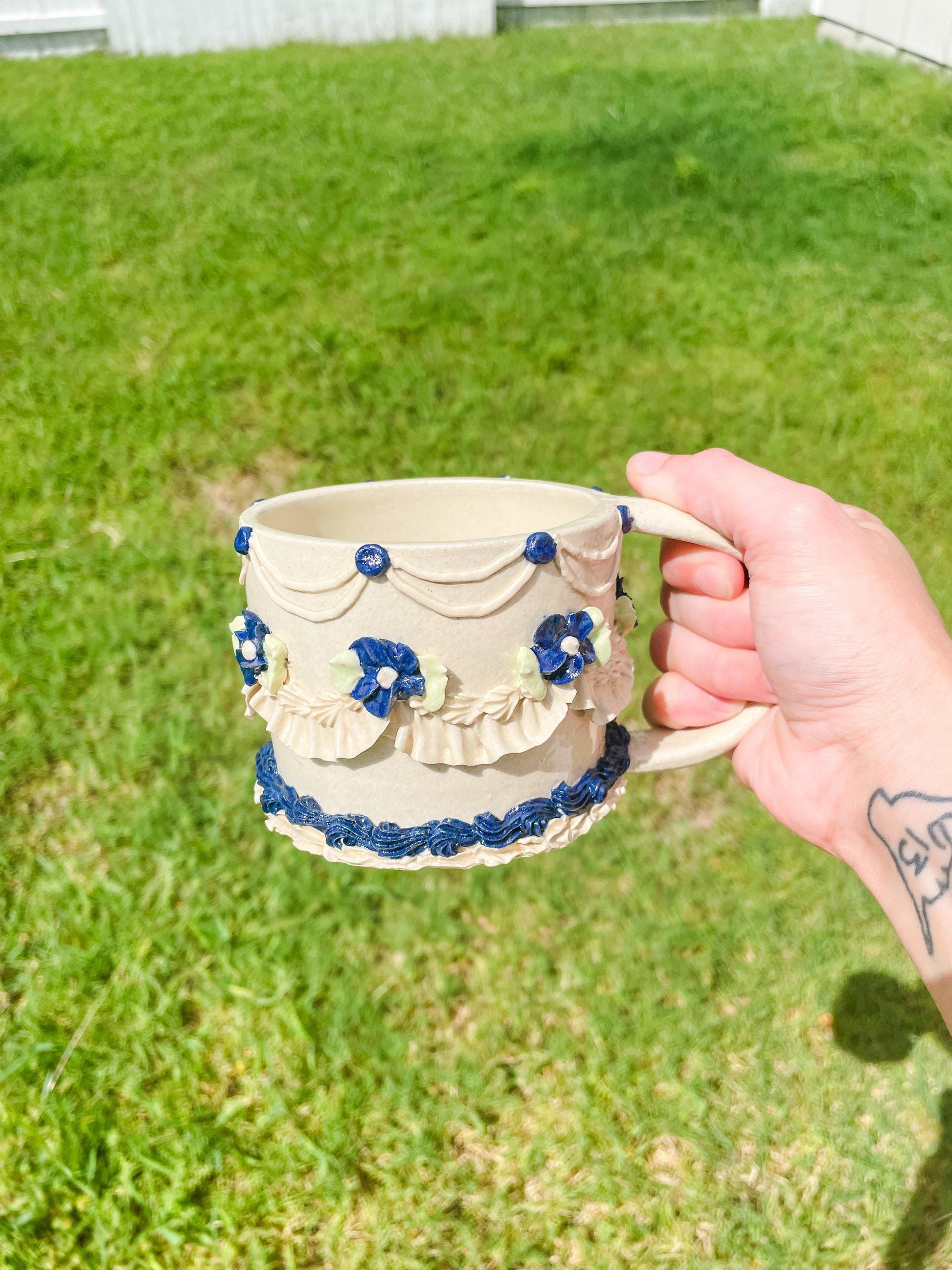 Customizable Ceramic Cake Mug