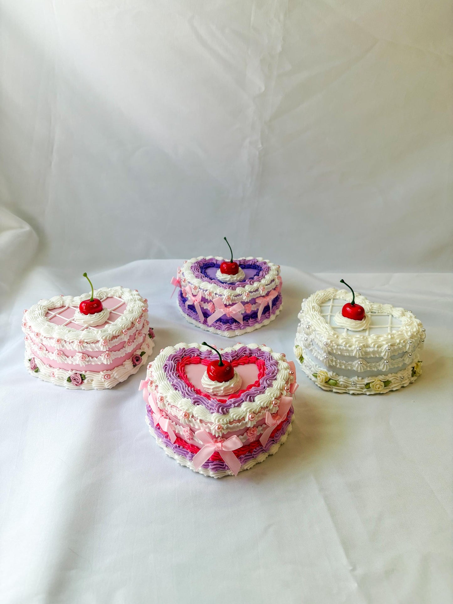 Customizable Heart Fake Cake Jewelry Box with Mirror