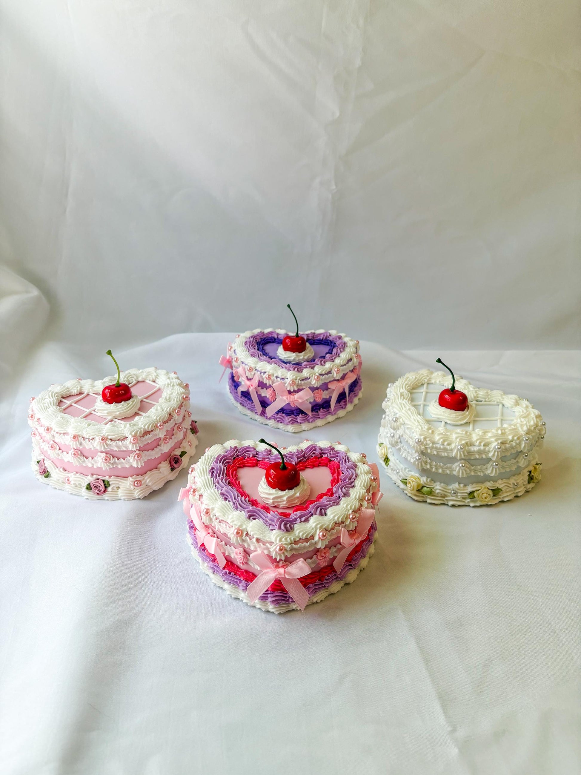 Customizable Heart Fake Cake Jewelry Box with Mirror