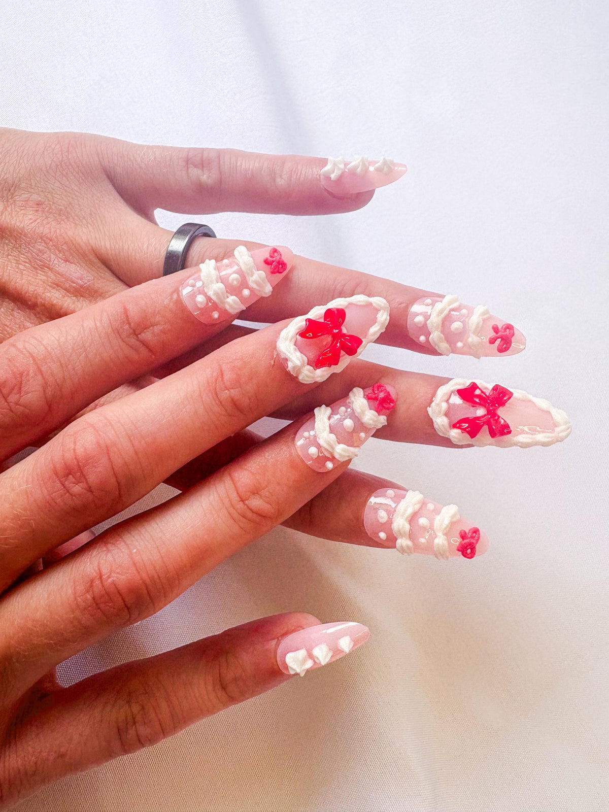 Cake Press-On Nails