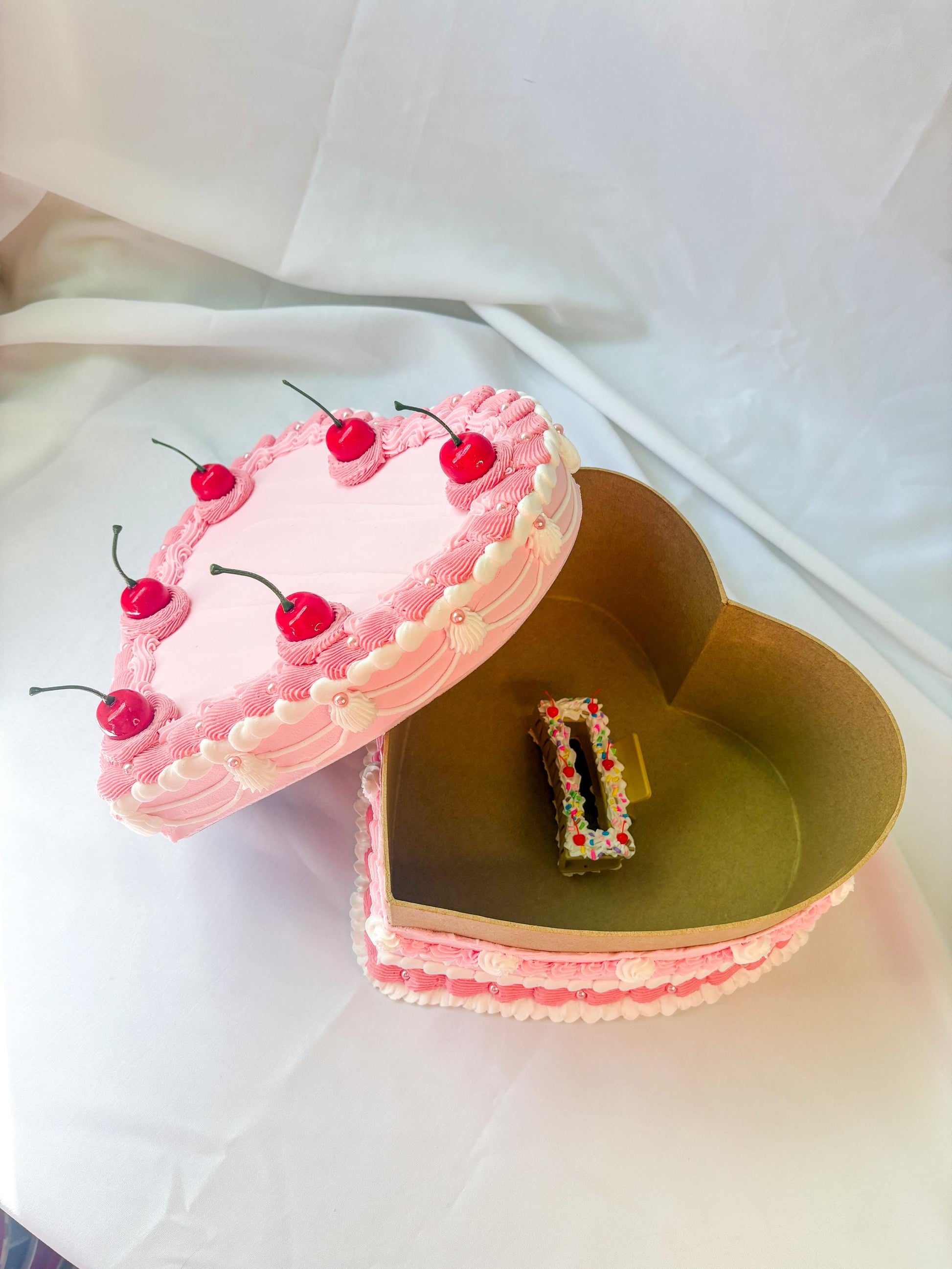 Fake Cake Heart Box