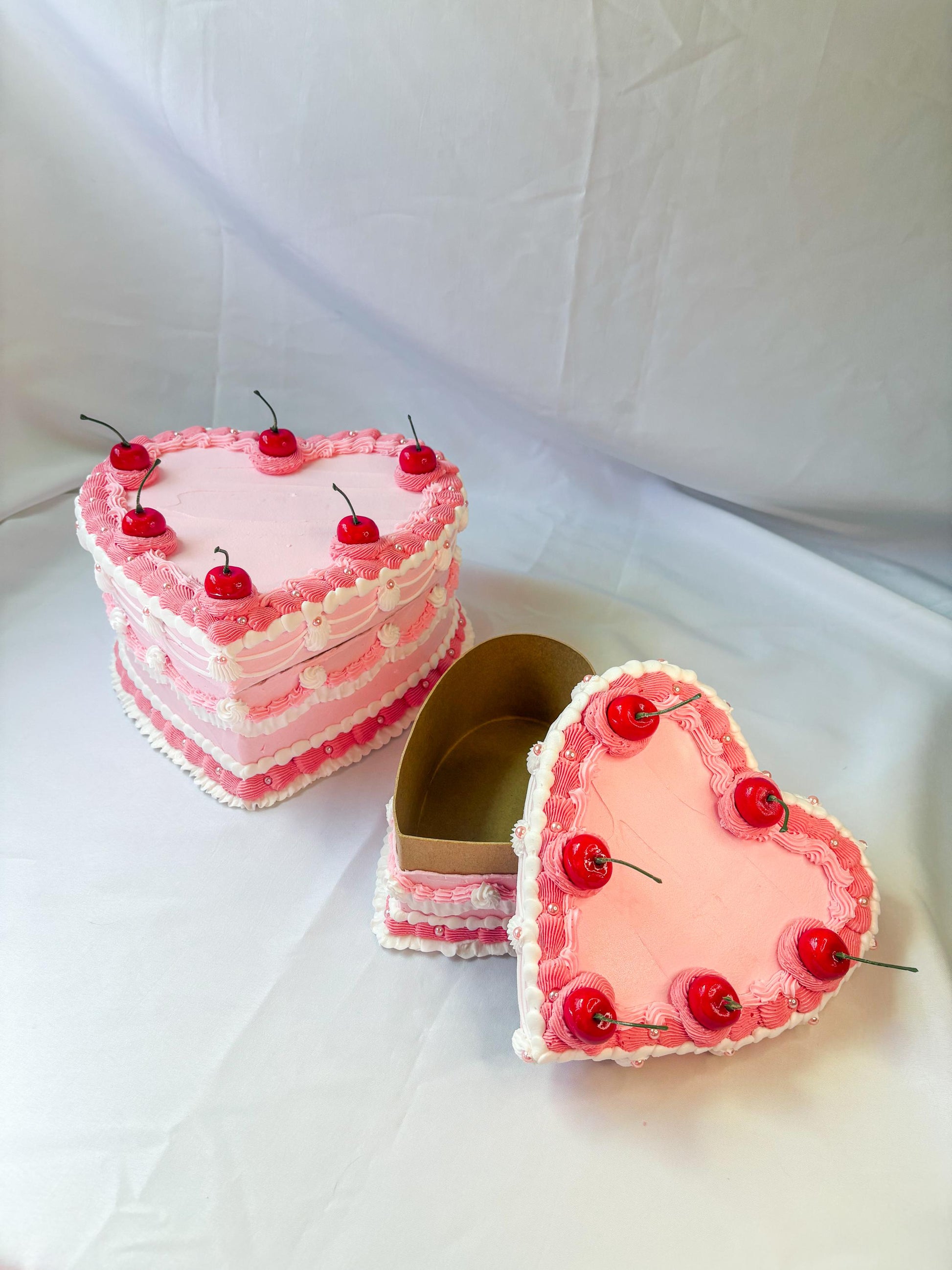 Fake Cake Heart Box