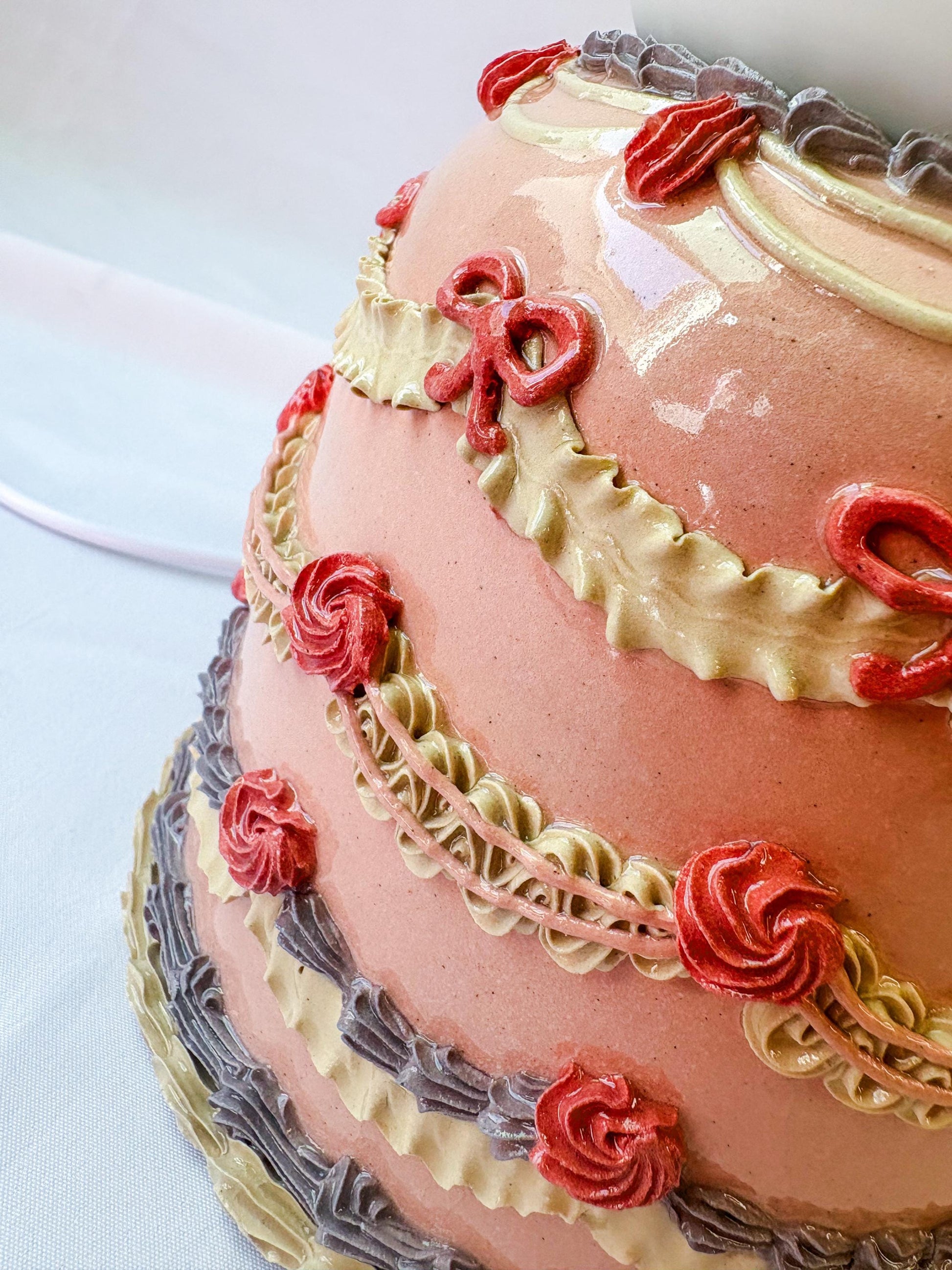 Pink and Purple Ceramic Cake Table Lamp