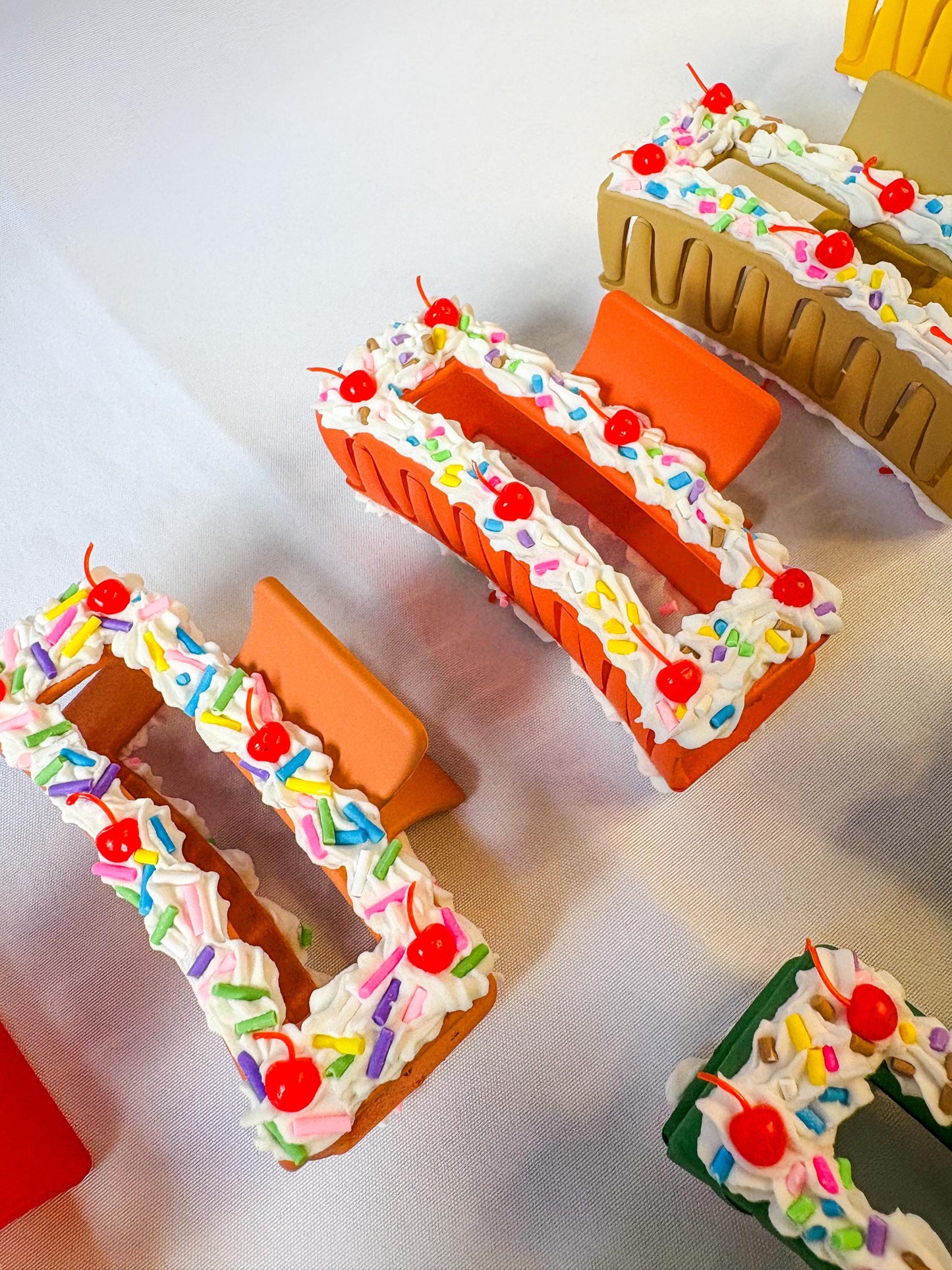 Fake Cake Hair Claws