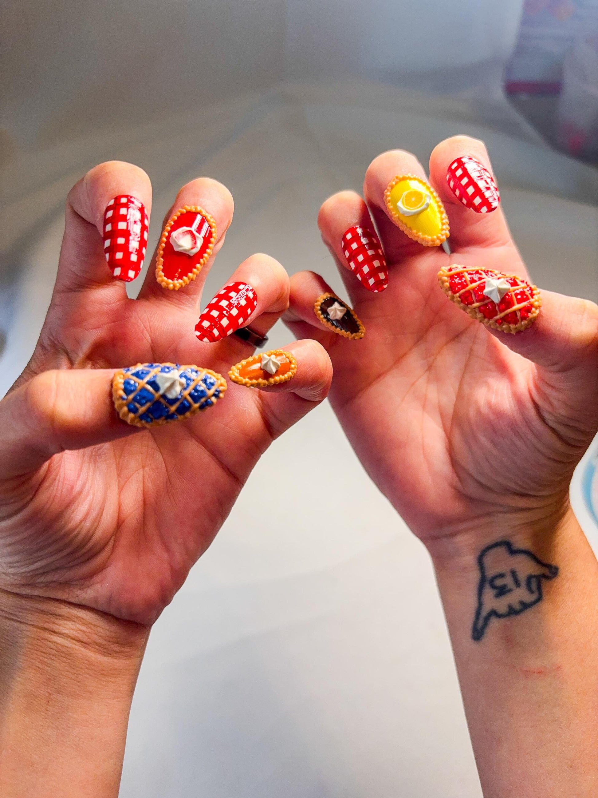 Pie and Gingham Press-On Nails