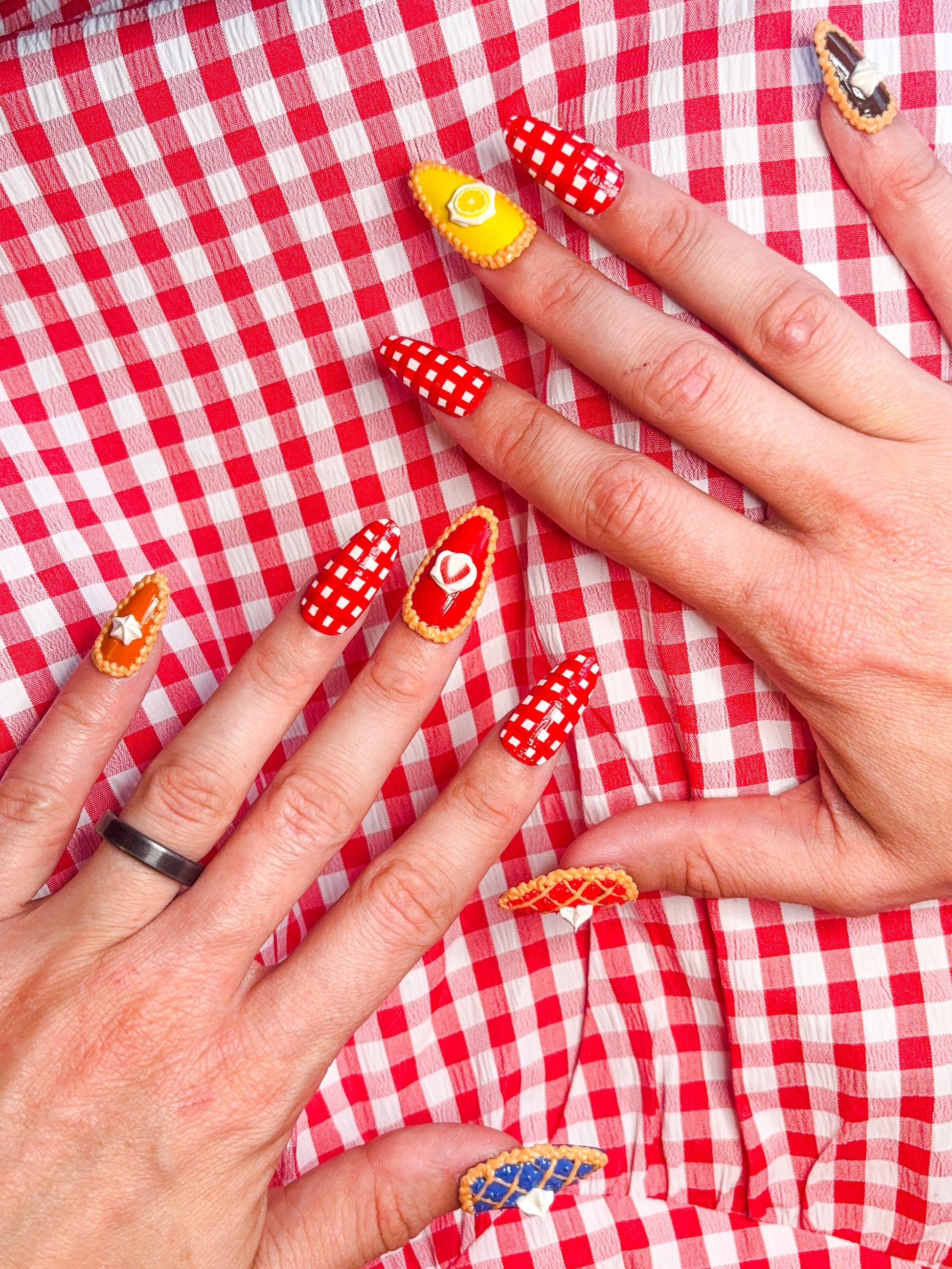 Pie and Gingham Press-On Nails