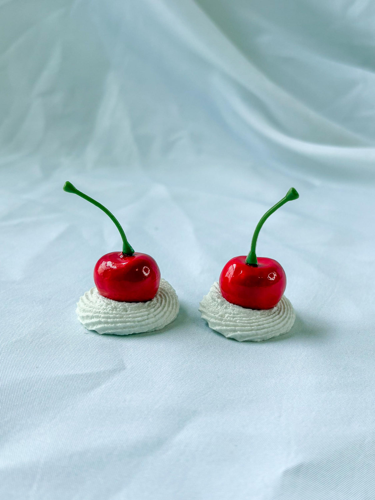 Cherry & Strawberry Cake Shoe Clips – Faux Frosting Dessert Shoe Charms