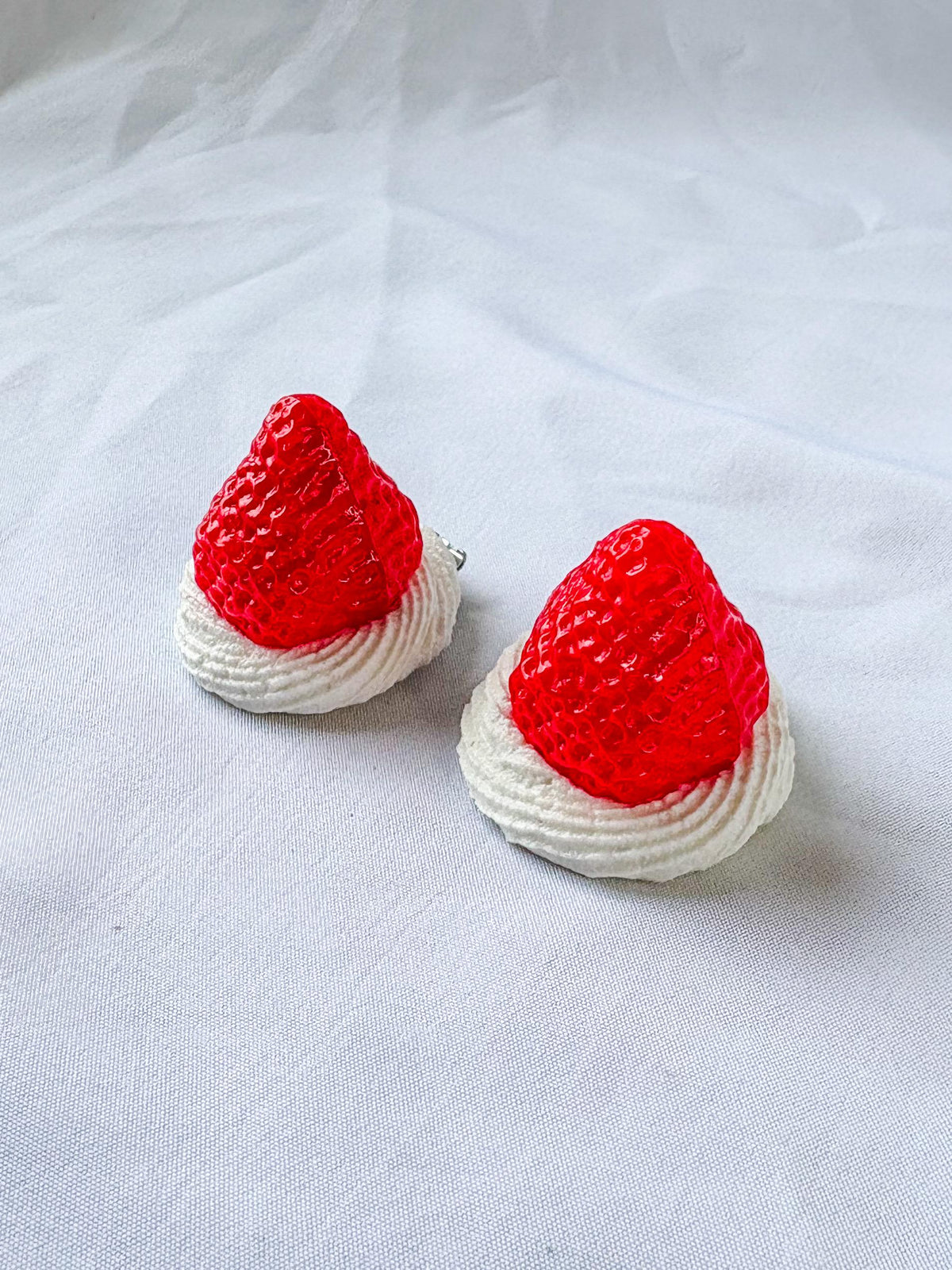 Cherry & Strawberry Cake Shoe Clips – Faux Frosting Dessert Shoe Charms