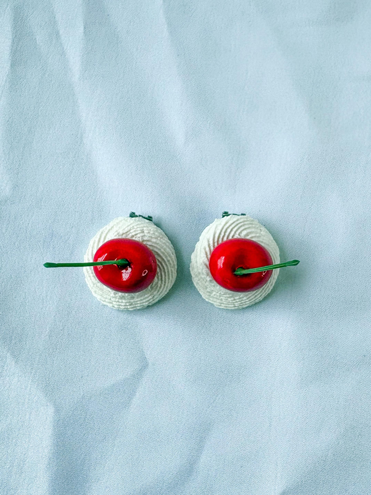 Cherry & Strawberry Cake Shoe Clips – Faux Frosting Dessert Shoe Charms