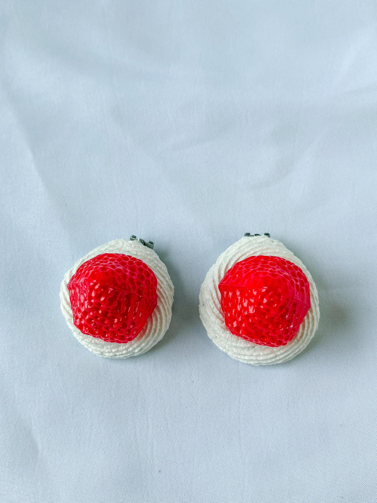 Cherry & Strawberry Cake Shoe Clips – Faux Frosting Dessert Shoe Charms