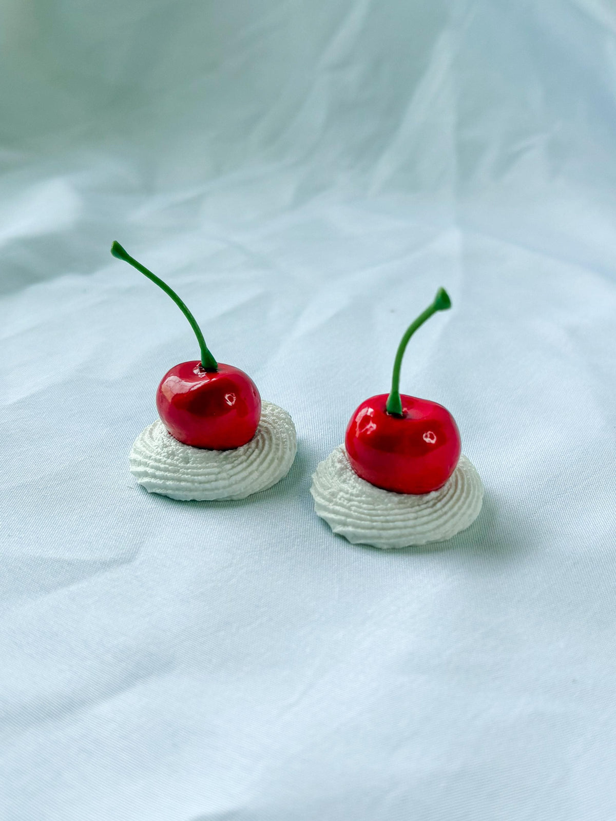 Cherry & Strawberry Cake Shoe Clips – Faux Frosting Dessert Shoe Charms