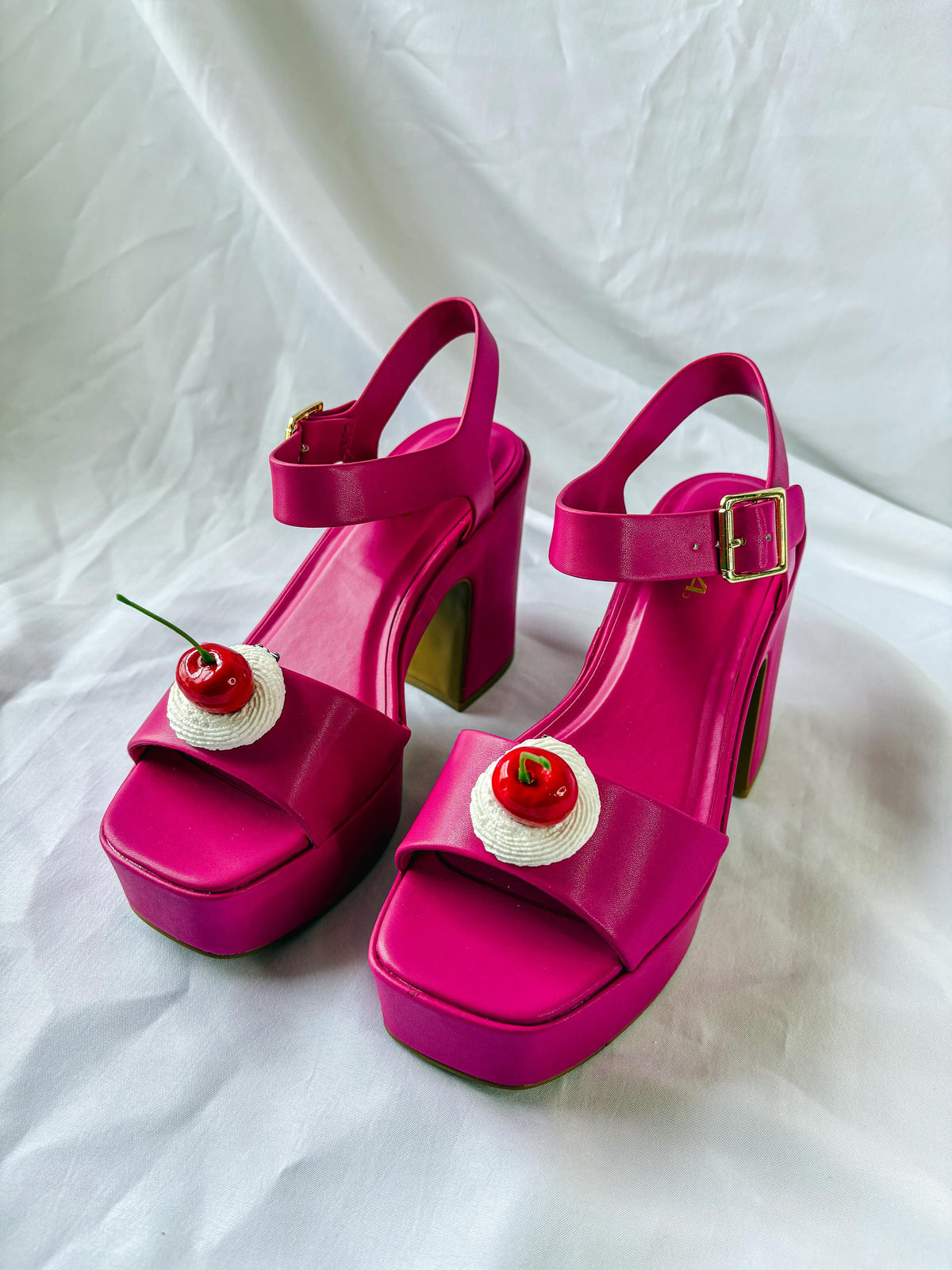 Cherry & Strawberry Cake Shoe Clips – Faux Frosting Dessert Shoe Charms