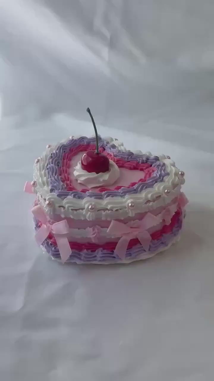 Customizable Heart Fake Cake Jewelry Box with Mirror