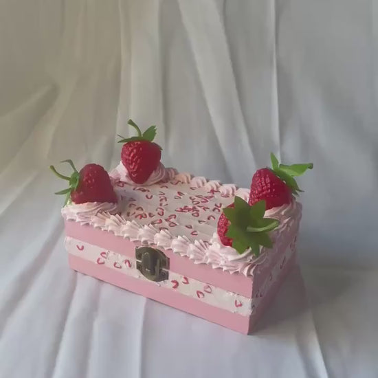 Fake Strawberry Cake Box